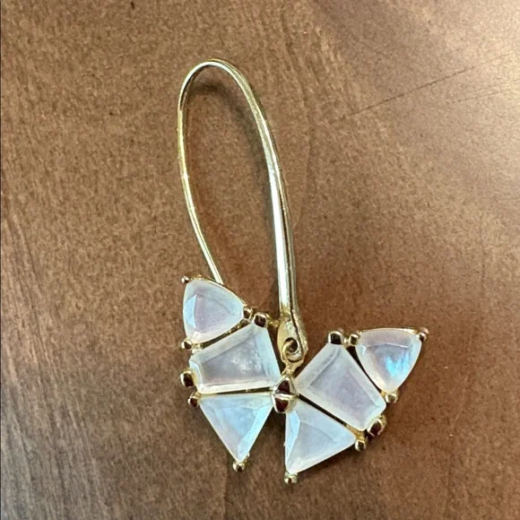 EUC Kendra Scott Gold&Ivory Mother-Of-Pearl Butterfly Earrings Price now FIRM - Picture 4 of 11